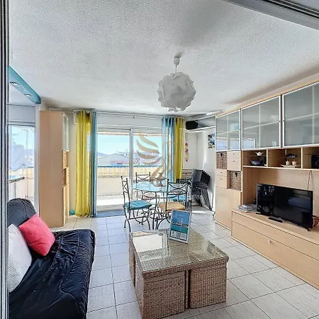 T2,garage,ac,swimming Pool,750 M From The Beach. Daire *