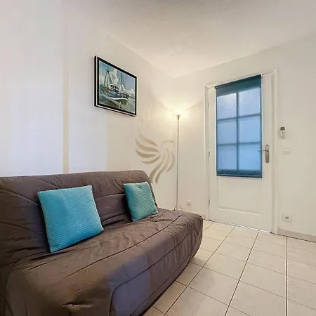 T2,garage,ac,swimming Pool,750 M From The Beach.